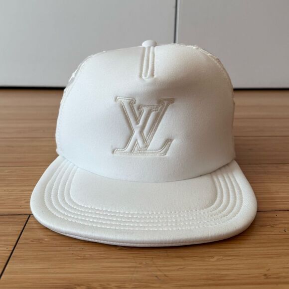 LOUIS VUITTON White Mesh Hat Large Size AUTHENTIC - Picture 15 of 16